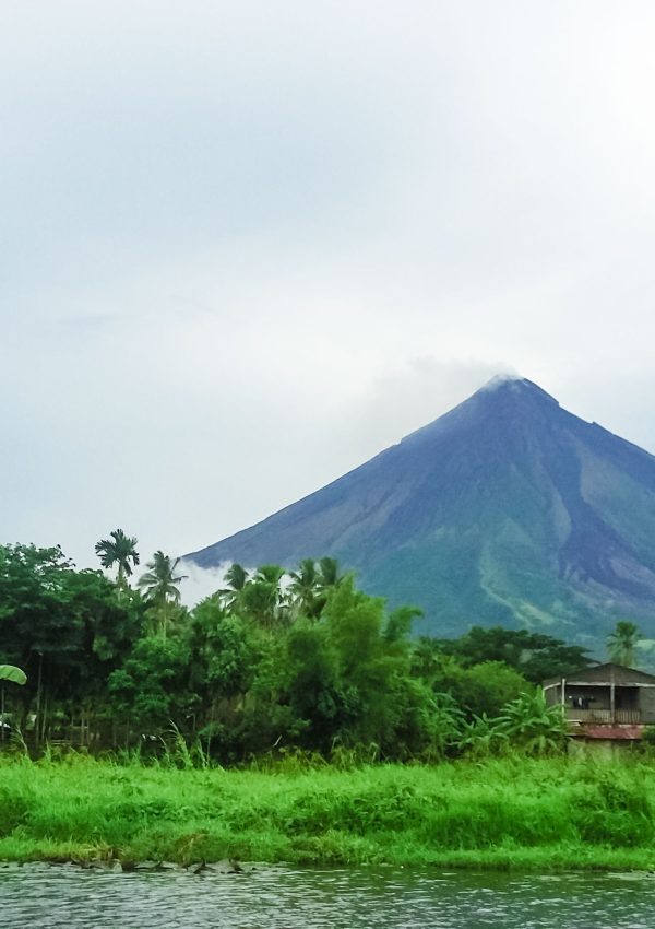 2 Awesome places to view Mt. Mayon Volcano