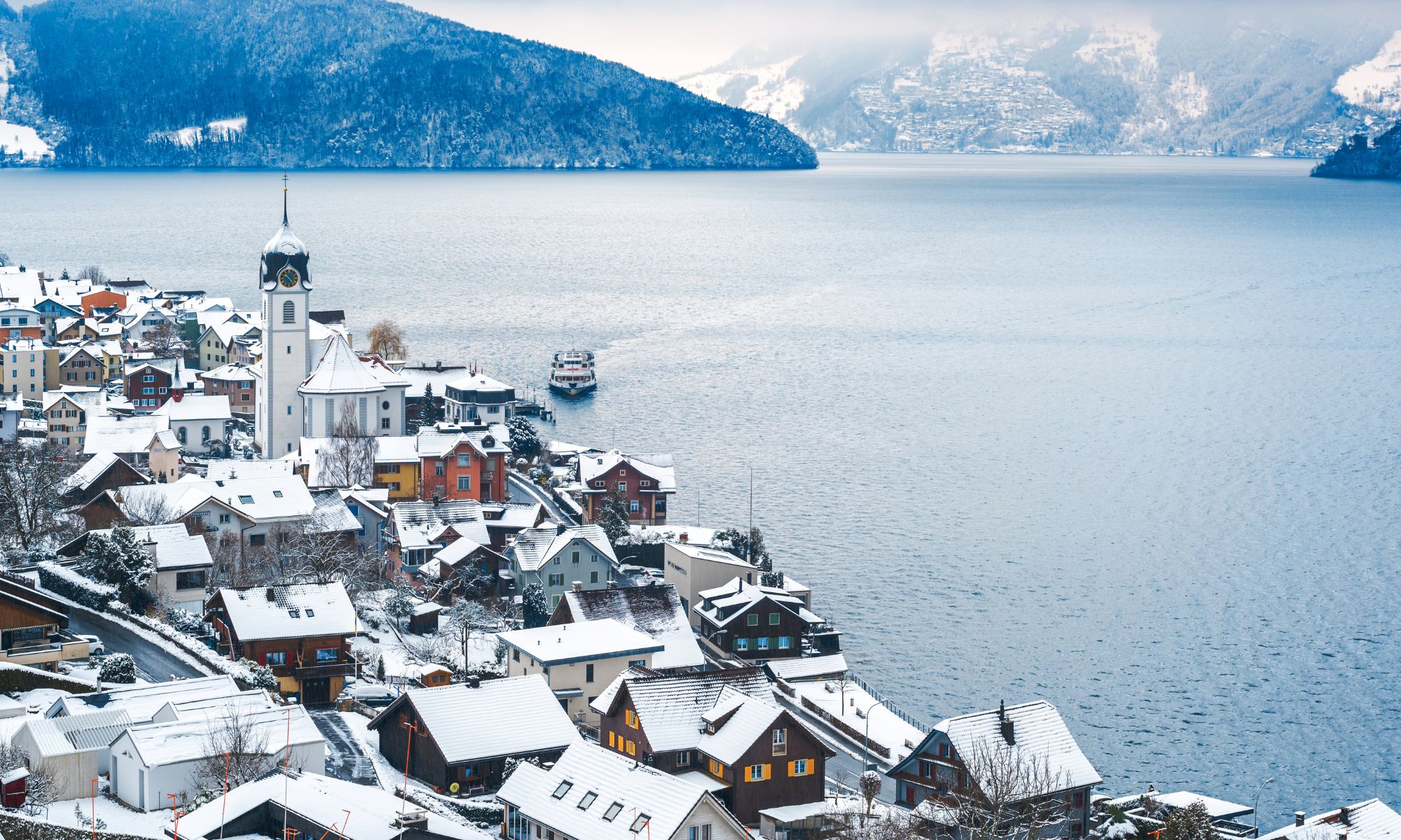 10 Christmas holiday destinations with snow