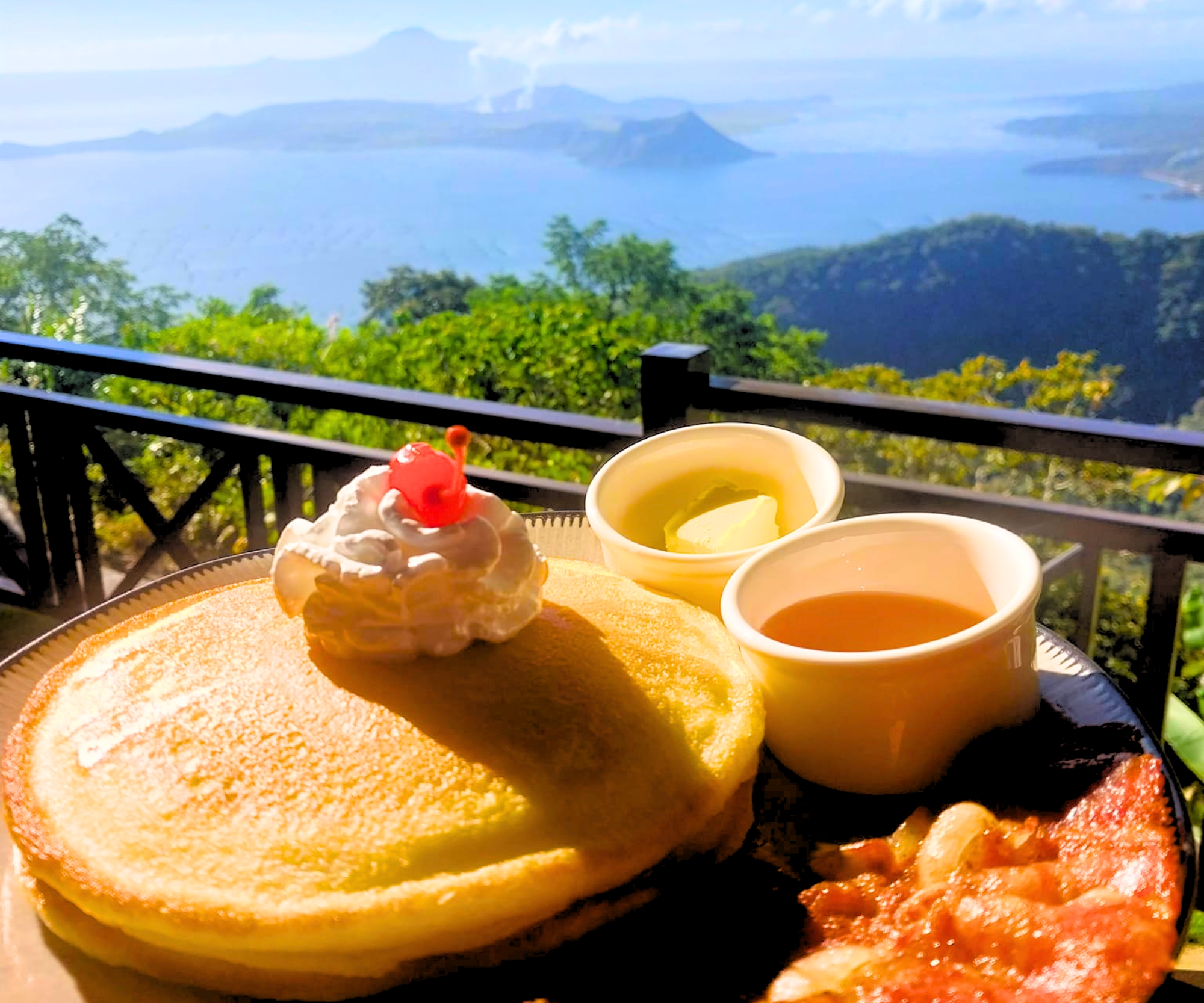 Tagaytay Restaurants with a view of Taal Volcano
