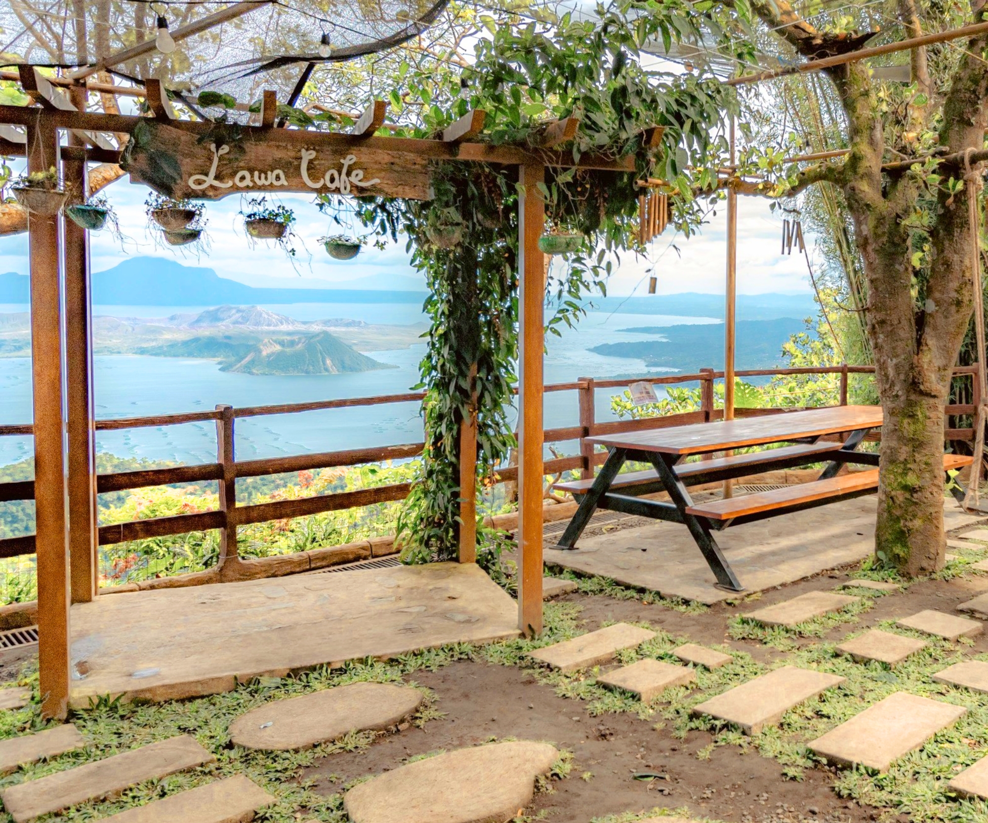 Tagaytay Restaurants with a view of Taal Volcano